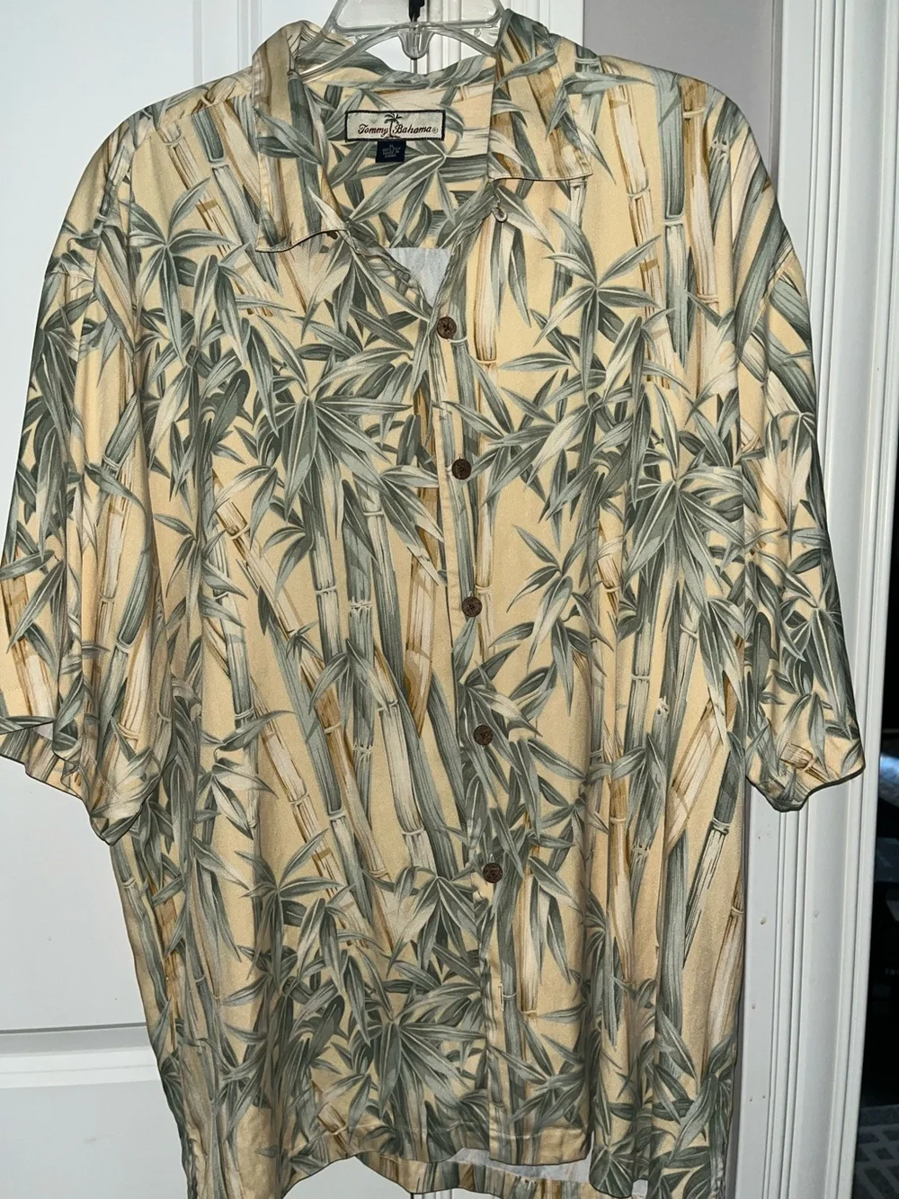 Tommy Bahama Hawaiian Bamboo Print Men’s Short Sleeve Button Front Shirt Size XL